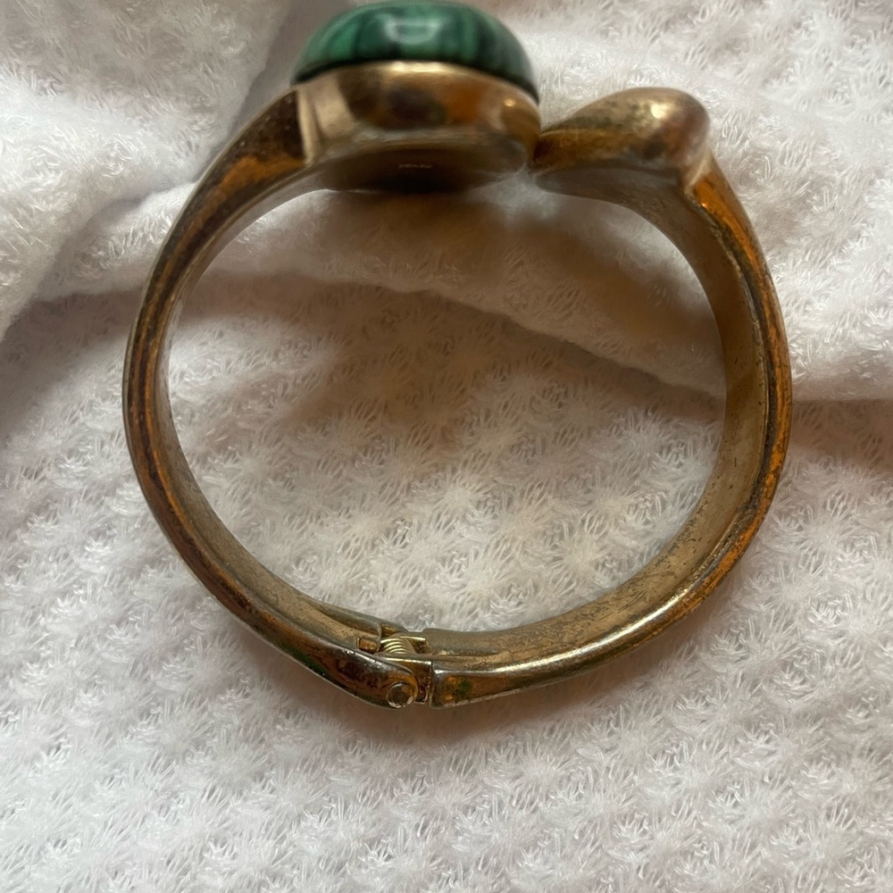 RLM Gold and Green Women's statement bracelet - Picture 2 of 3